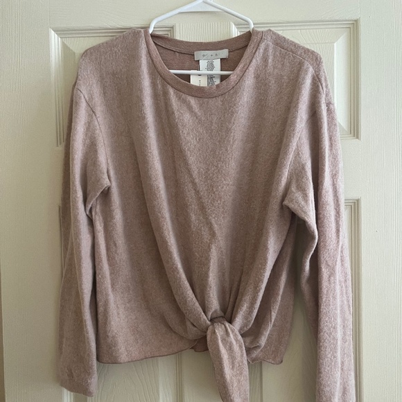 Eri and Ali fuzzy blush pink sweater with front tie - Picture 3 of 5